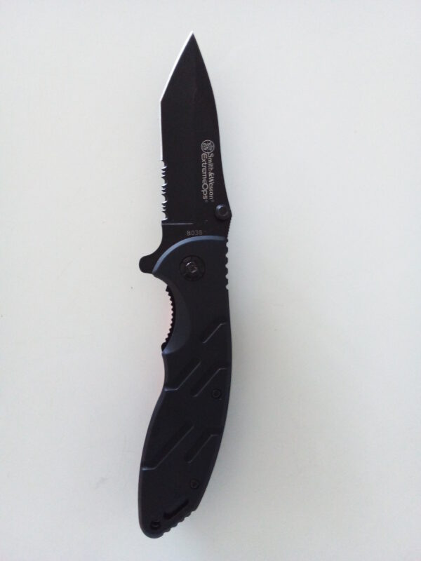Smith and Wesson Extreme Ops Large Pocket Knife-Black
